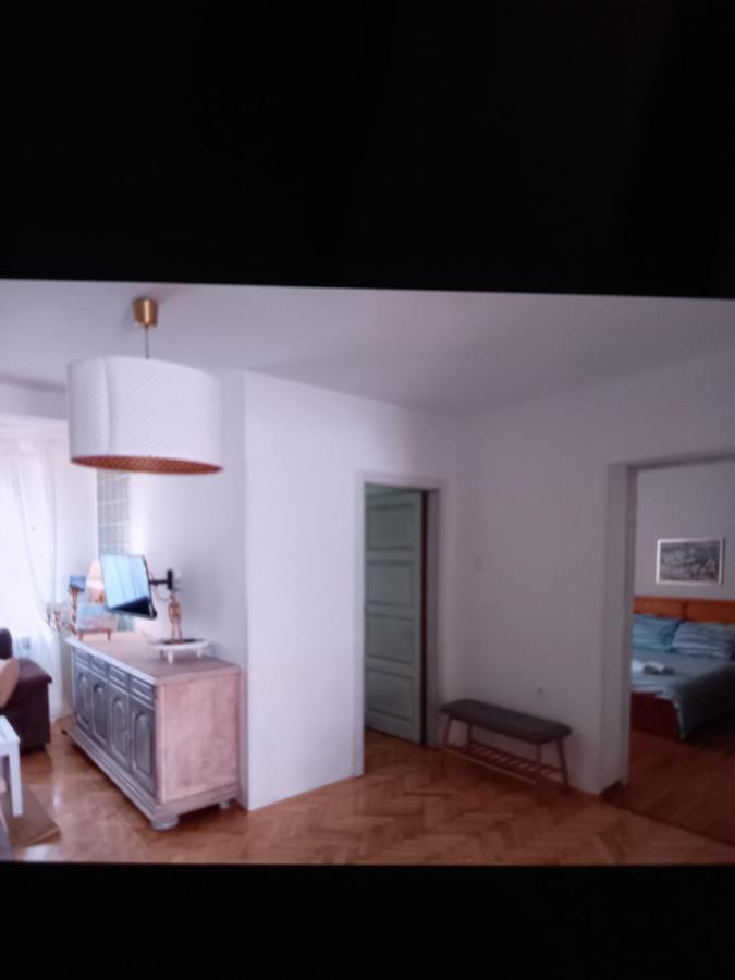 Apartments Garden Ровин Екстериор снимка