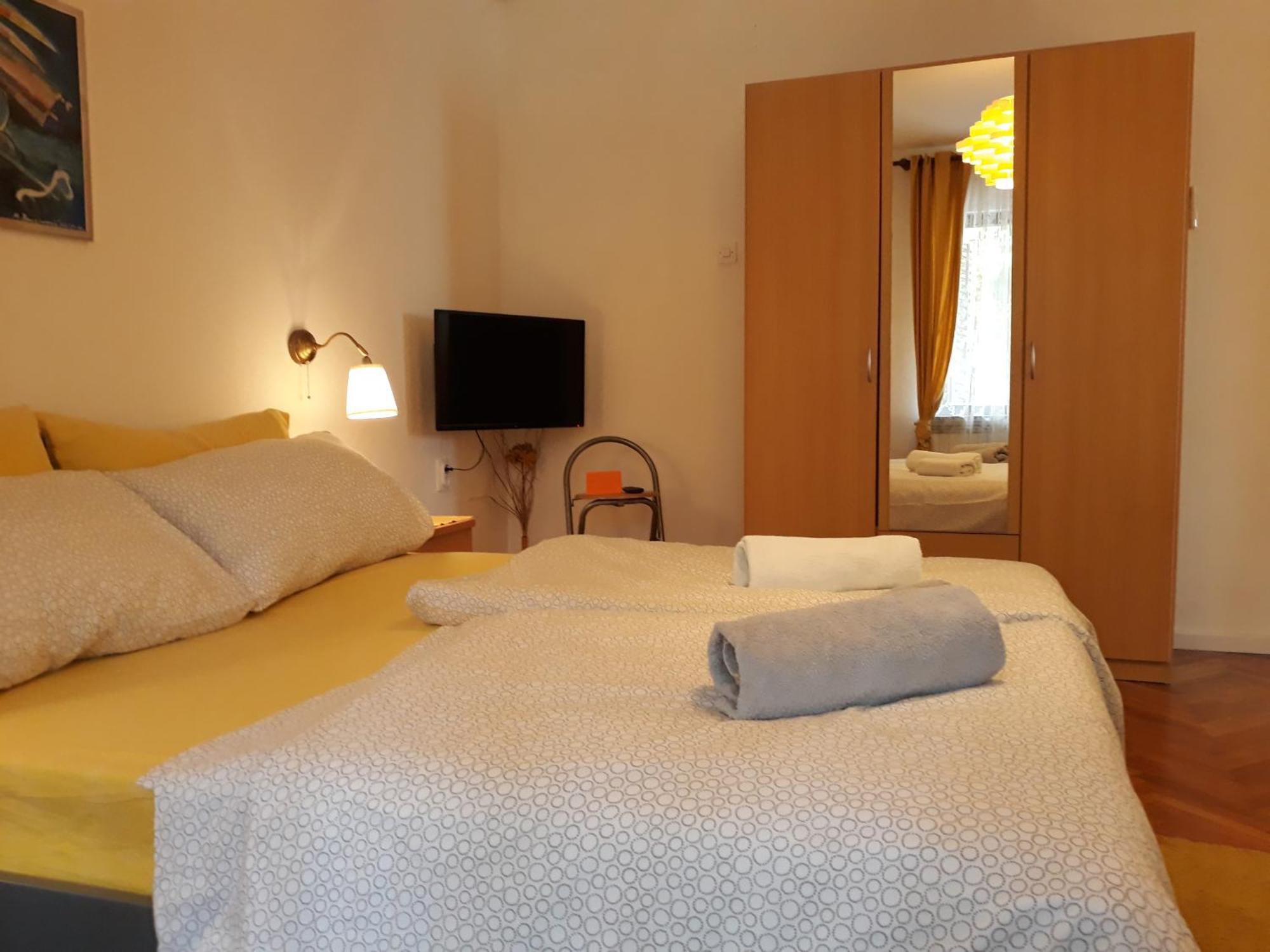 Apartments Garden Ровин Екстериор снимка