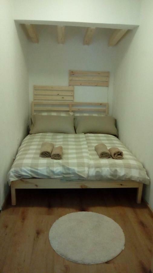 Apartments Garden Ровин Екстериор снимка