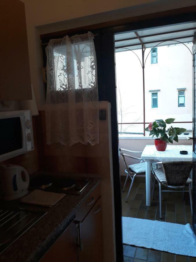 Apartments Garden Ровин Екстериор снимка