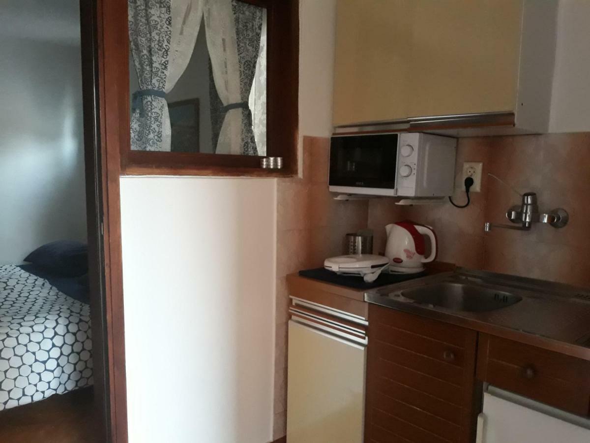 Apartments Garden Ровин Екстериор снимка
